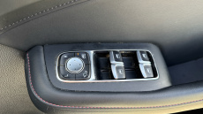 MG HS 1.5 T-GDI PHEV SE 5dr Auto Hatchback